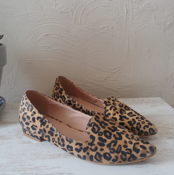 Leopard pointed toe flats - Picture 3 of 7